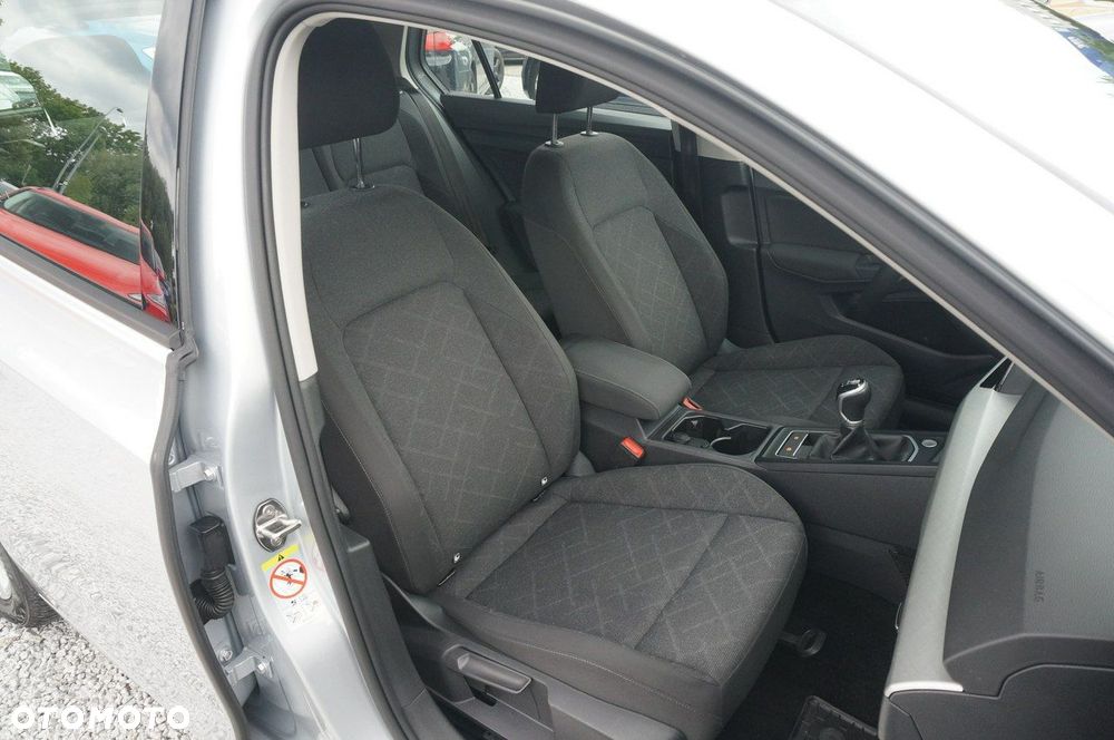 Volkswagen Golf VIII 2.0 TDI Life - 28