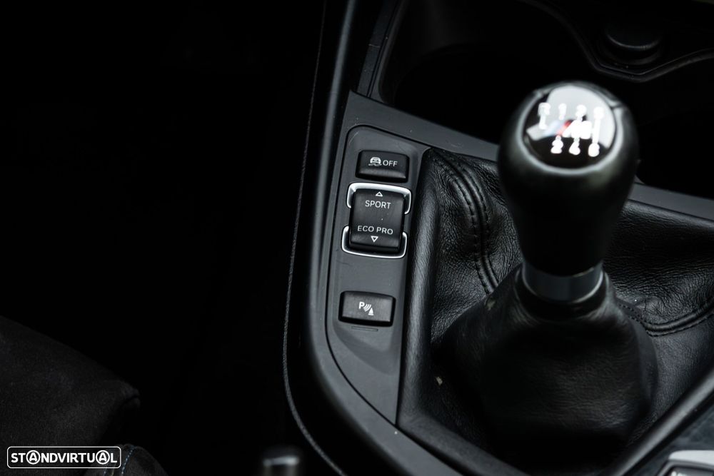 BMW 116 d Pack M - 24