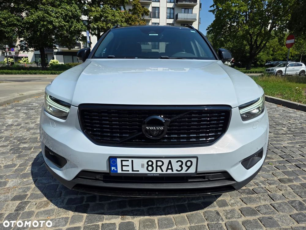 Volvo XC 40 T5 AWD R-Design - 2