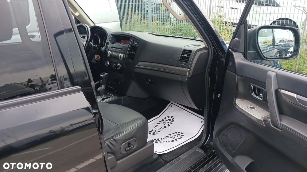 Mitsubishi Pajero 3.2 DID Intense - 26