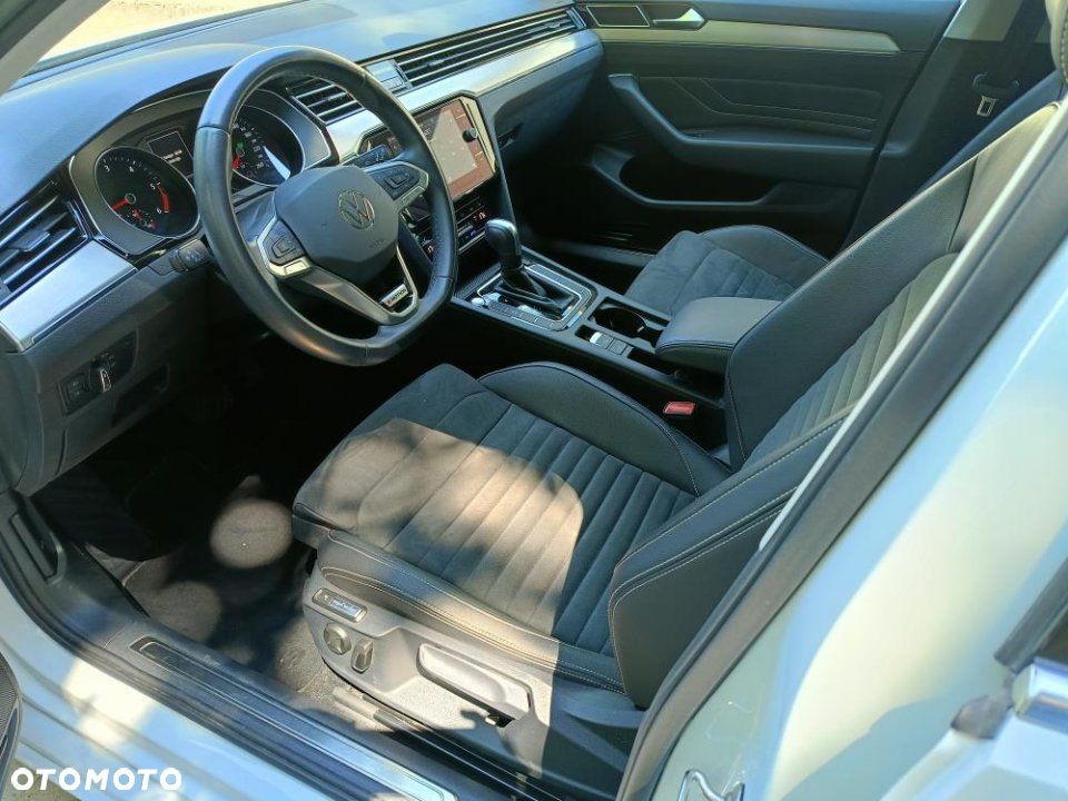Volkswagen Passat - 9