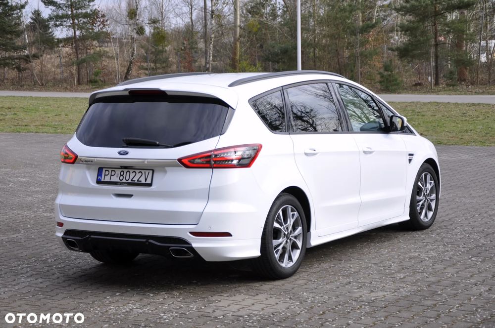 Ford S-Max 2.0 TDCi Titanium PowerShift - 12