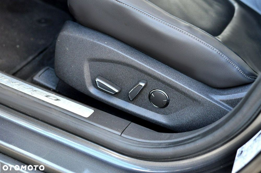 Ford Mondeo 2.0 EcoBlue Titanium - 25