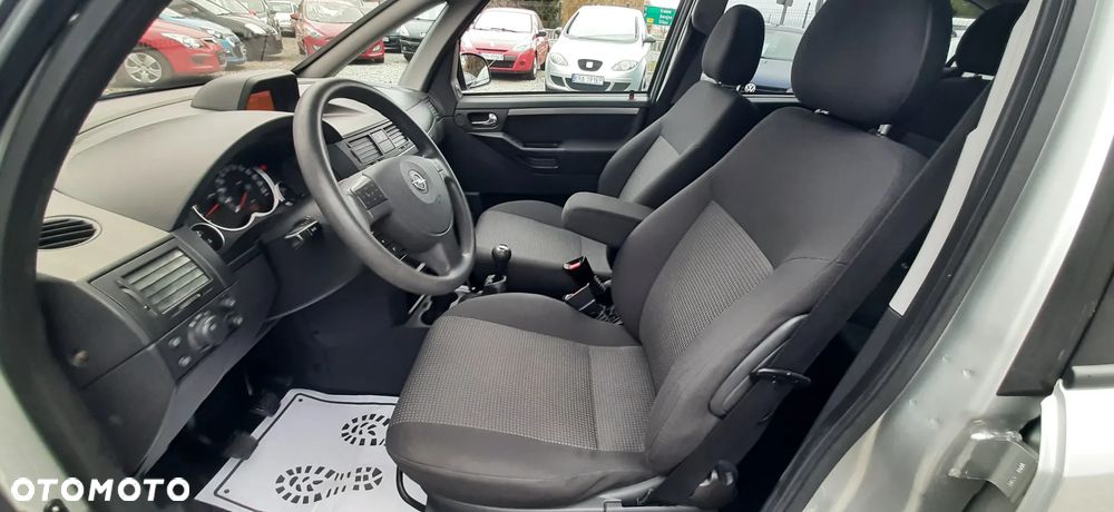 Opel Meriva - 32