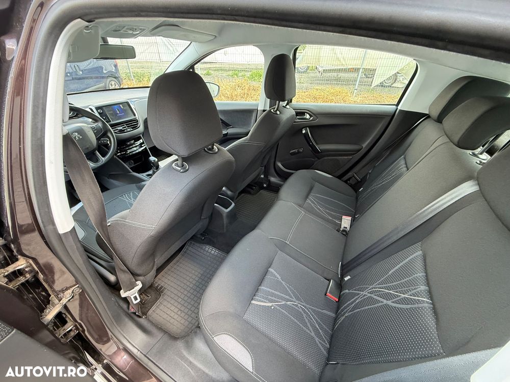 Peugeot 308 110 e-THP Stop & Start Allure - 8