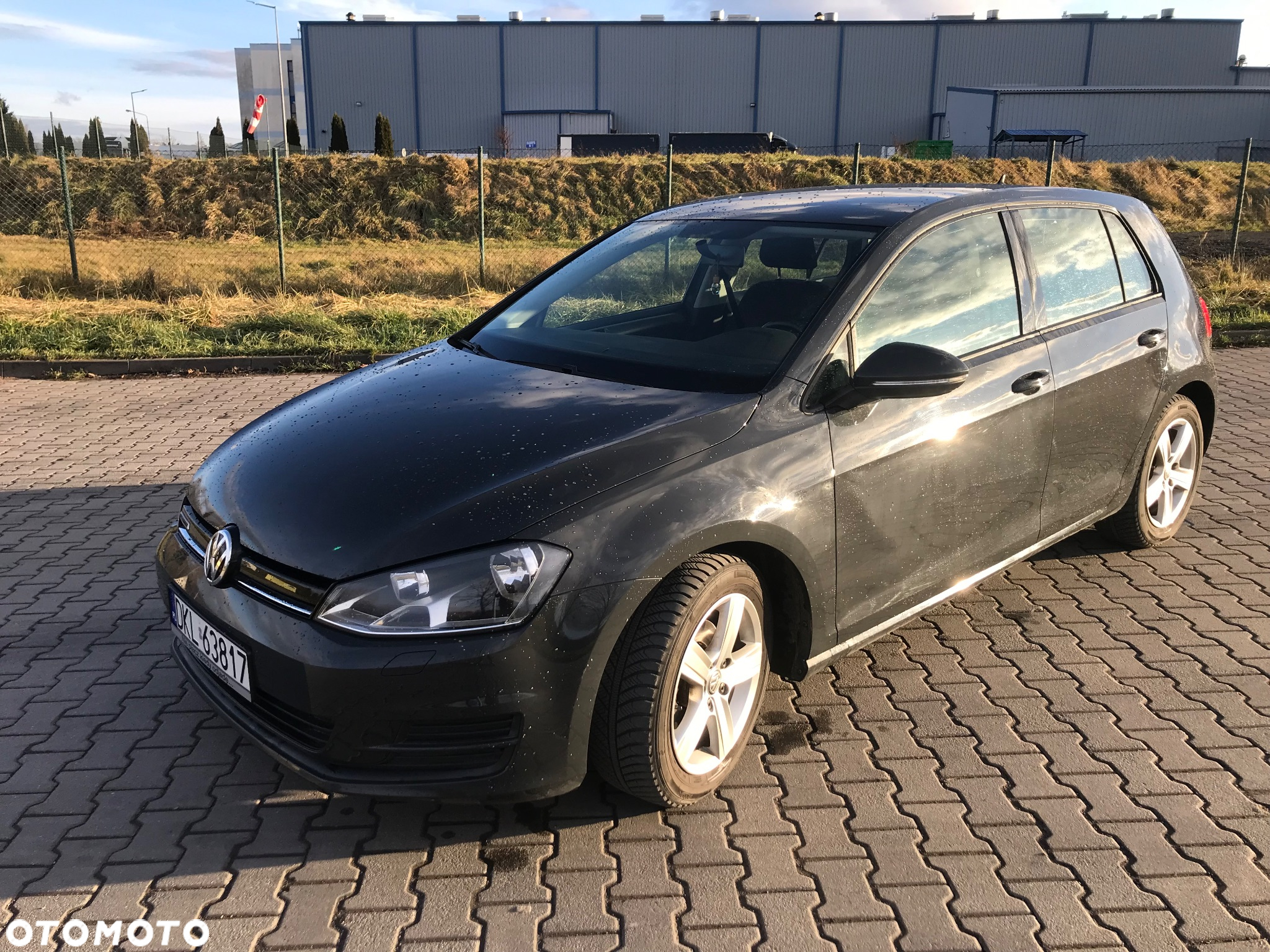 Volkswagen Golf 1.6 TDI BlueMotion Comfortline - 3