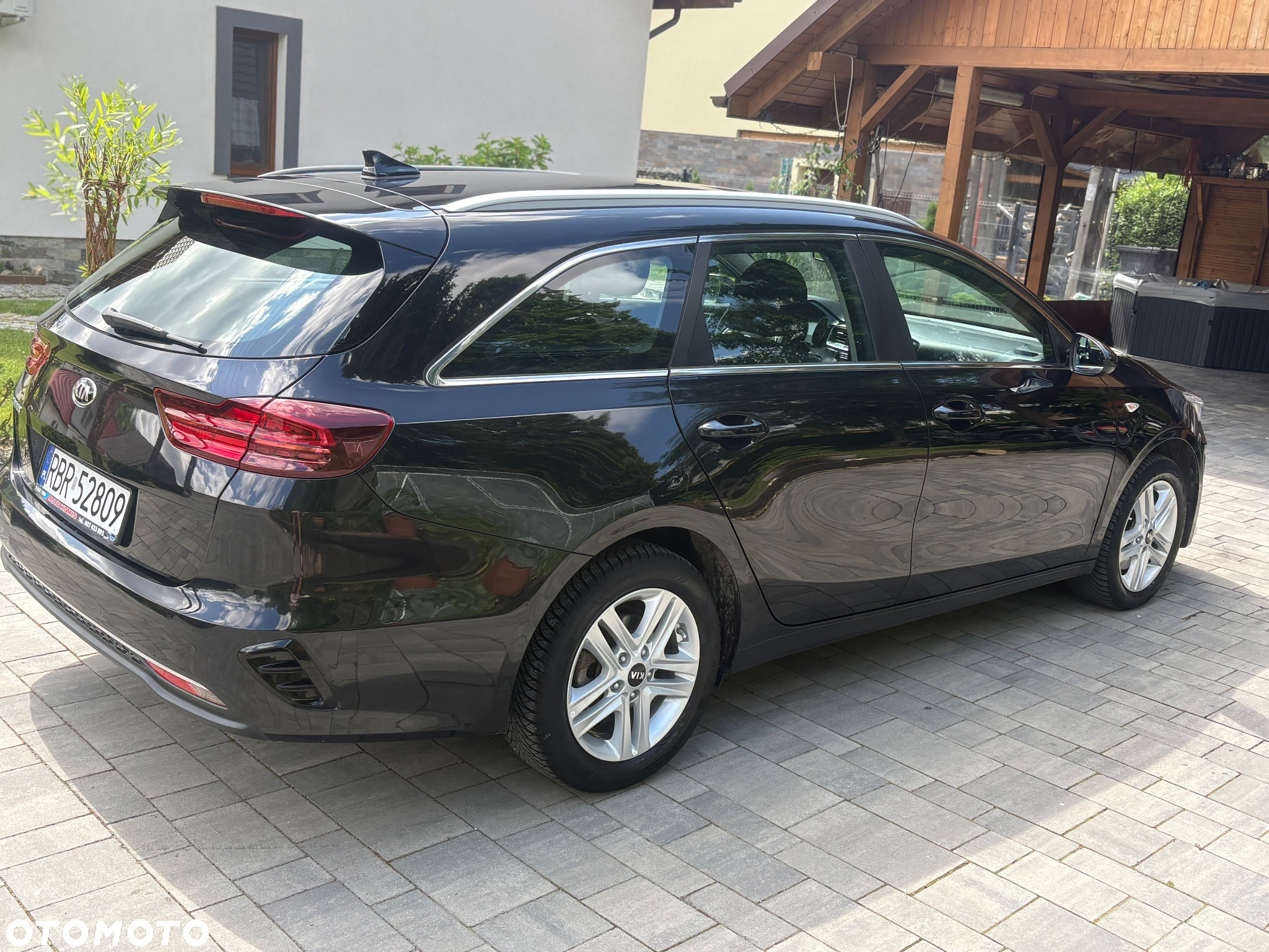 Kia Ceed - 4