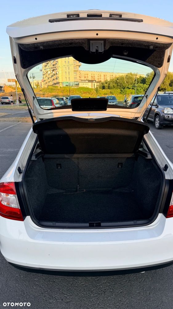 Skoda RAPID 1.2 TSI Active - 9