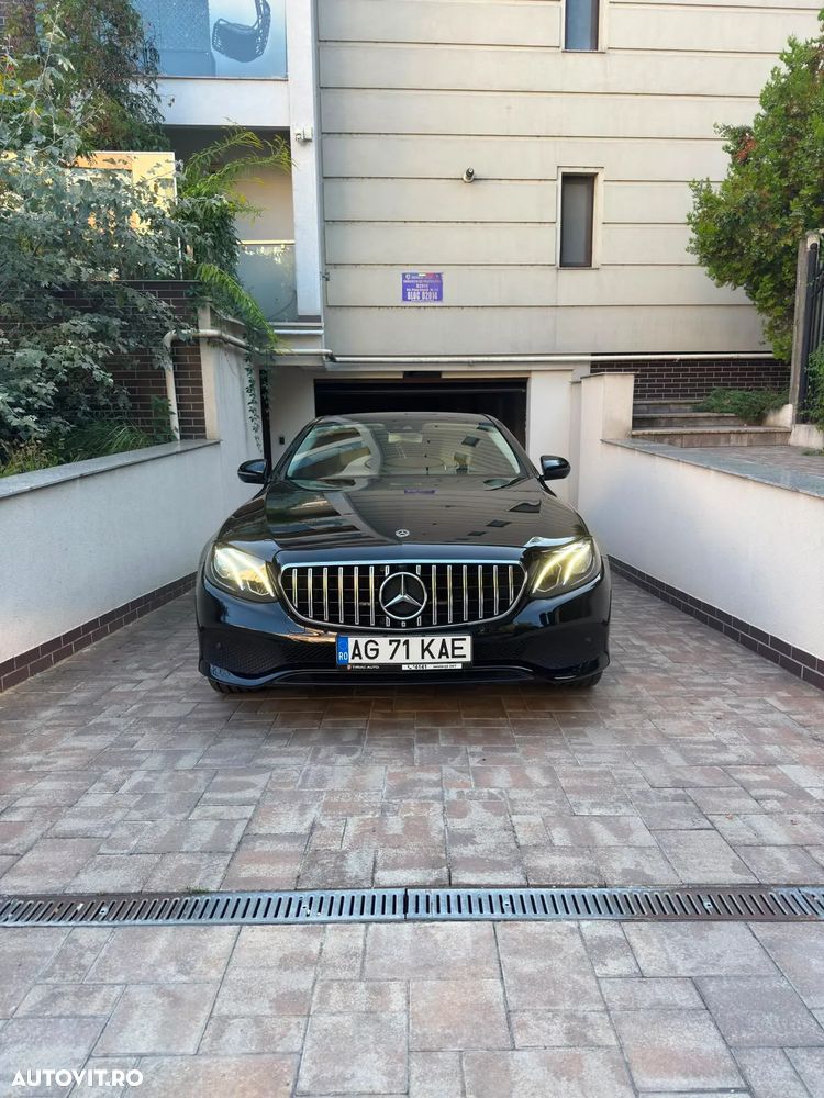 Mercedes-Benz E 220 d Aut. - 1