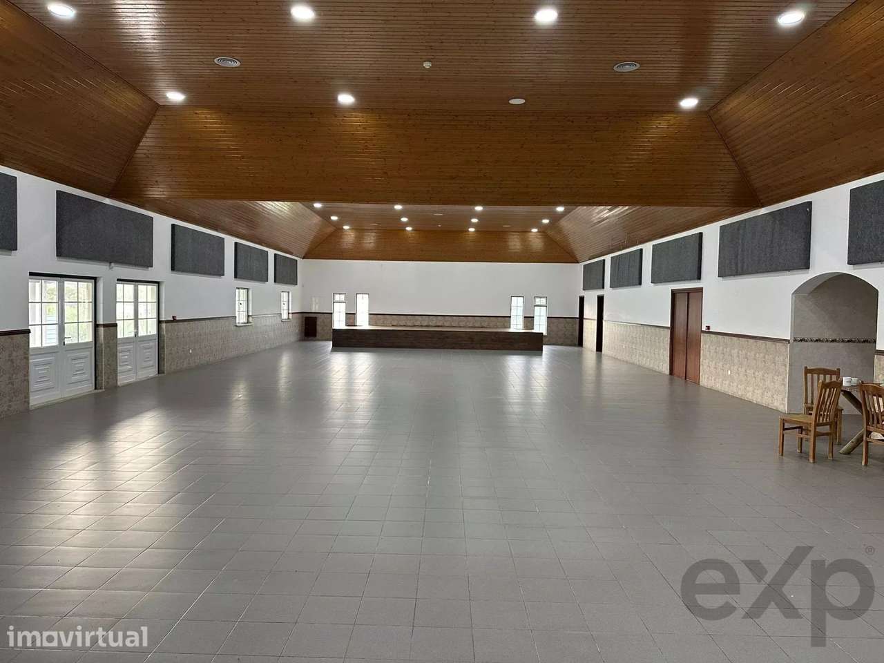 QUINTA-COMERCIAL COM UM TERRENO DE 9630 METROS - Grande imagem: 5/7