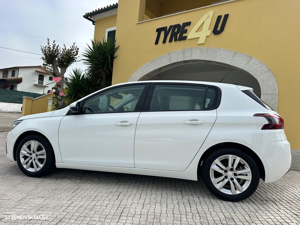 Peugeot 308 1.5 BlueHDi Style - 11