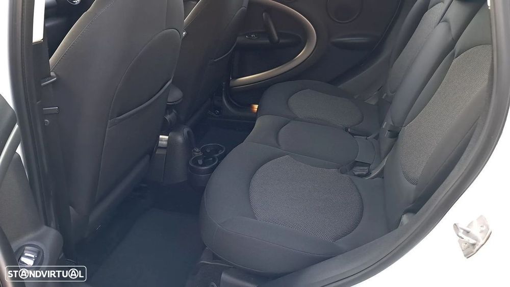 MINI Countryman Cooper D ALL4 - 21