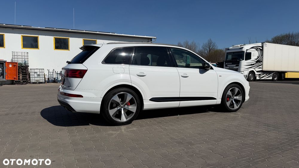 Audi Q7 - 13