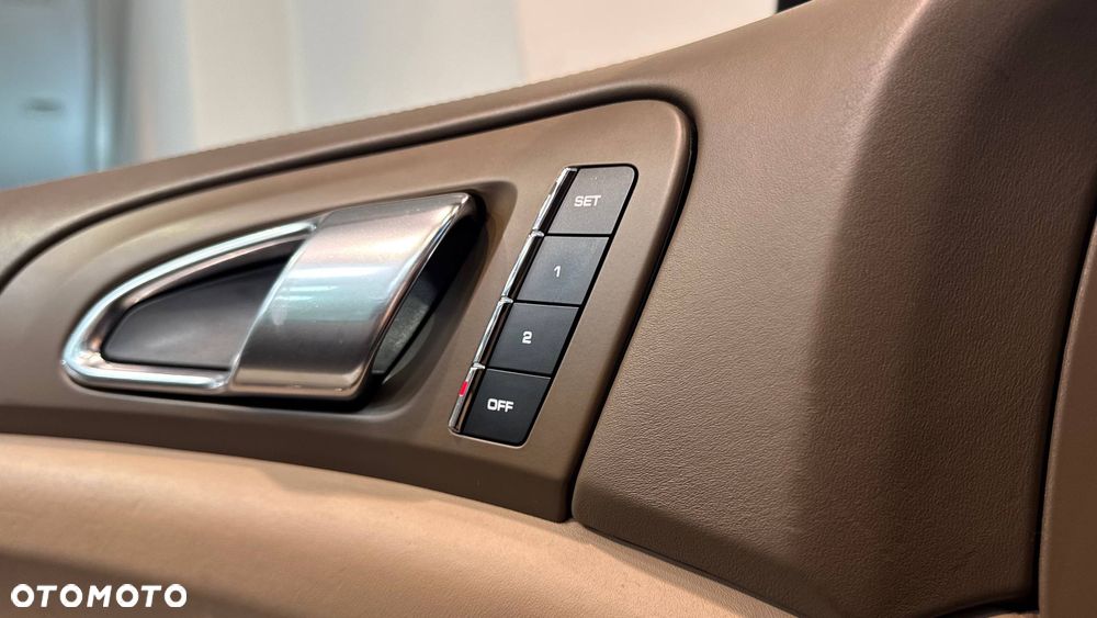 Porsche Cayenne S Tiptronic S - 39