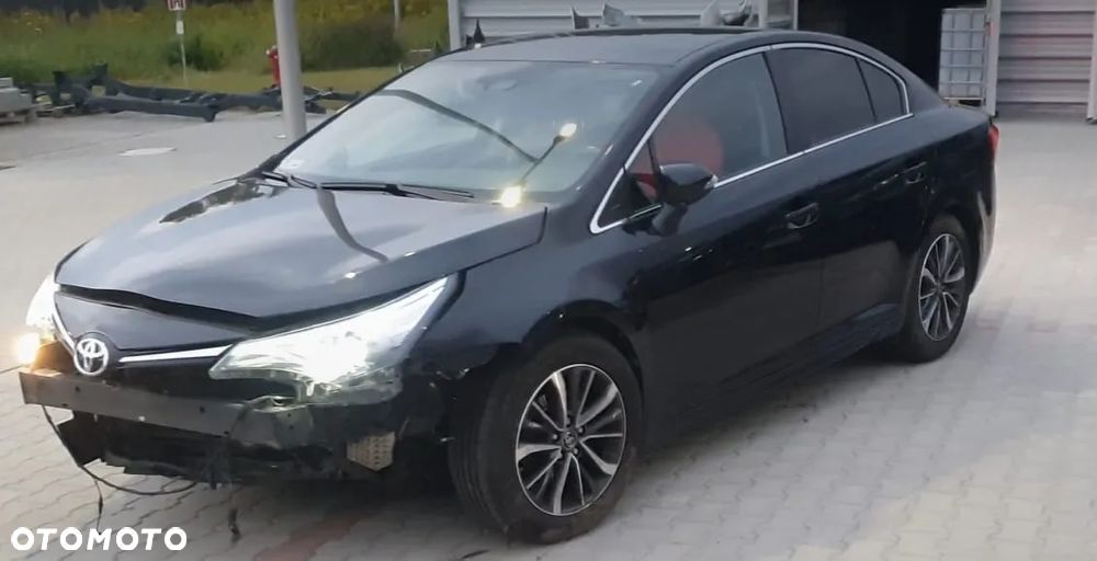 Toyota Avensis 1.8 Premium - 1