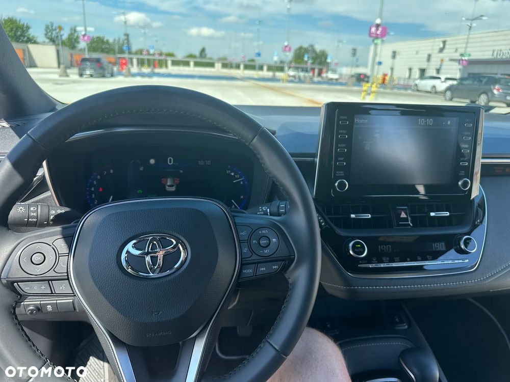 Toyota Corolla - 10