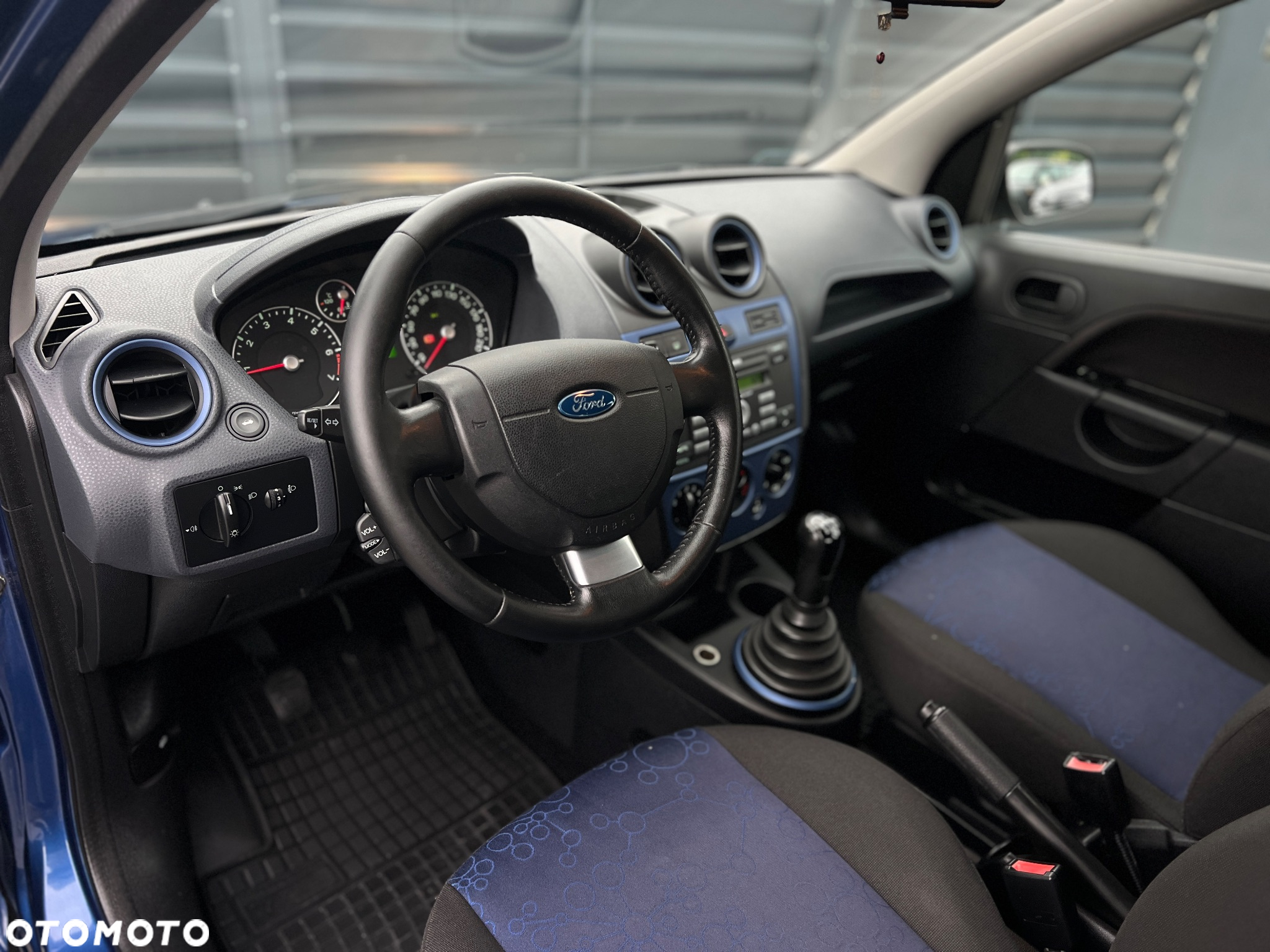 Ford Fiesta 1.3 Silver X - 11