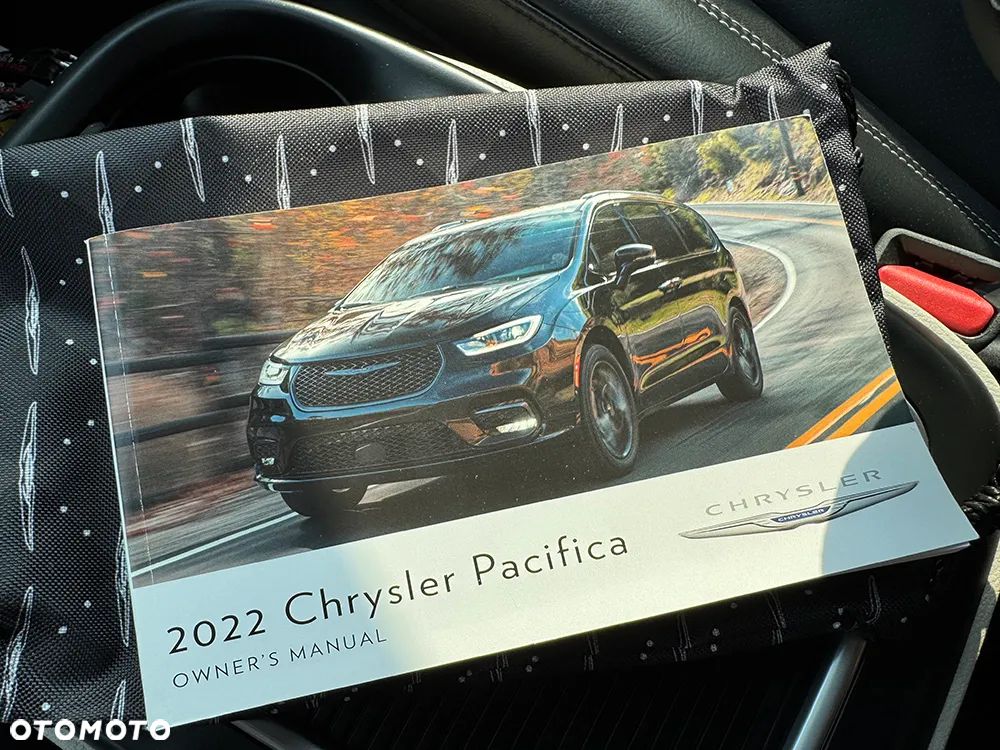 Chrysler Pacifica - 35