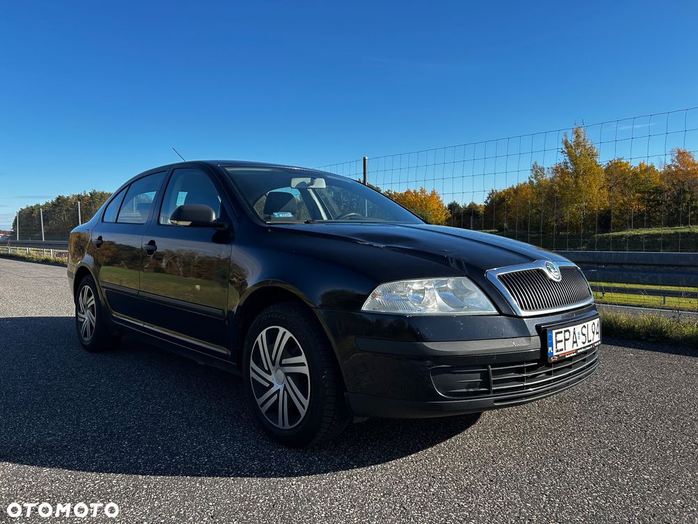 Skoda Octavia 1.6 Ambiente - 6