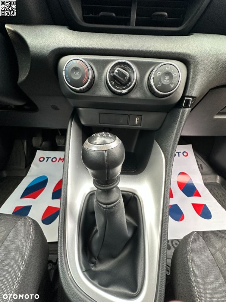 Toyota Yaris - 12