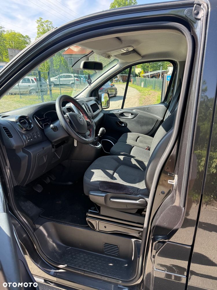 Opel Vivaro - 8