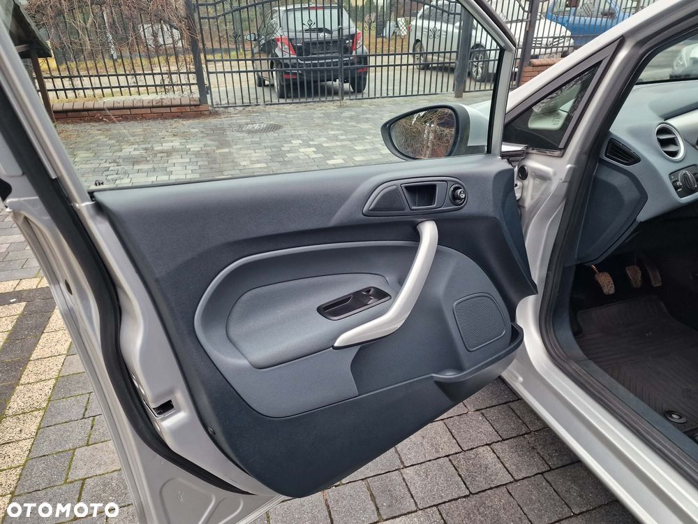 Ford Fiesta 1.25 Titanium - 17