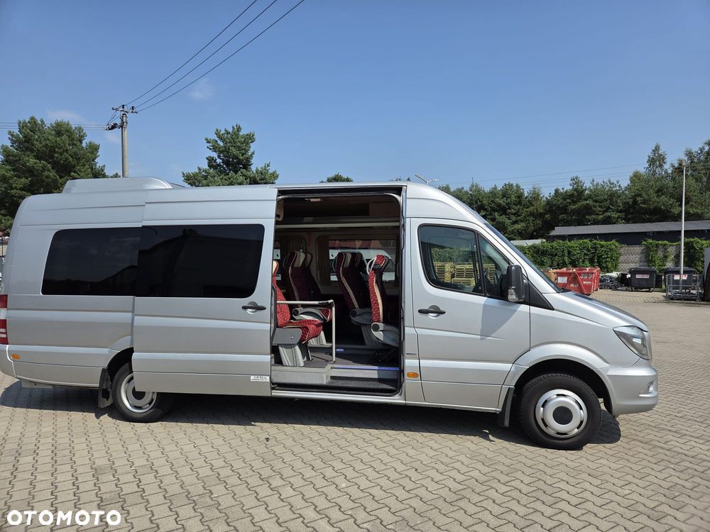 Mercedes-Benz Sprinter - 14