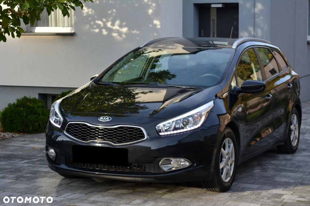 Kia Ceed 1.4 CVVT Dream Team Edition - 23
