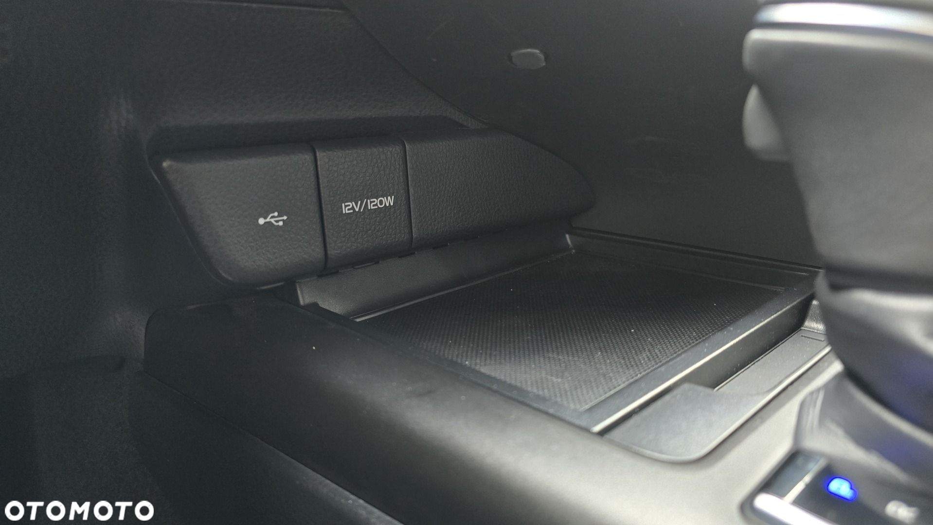 Toyota Camry - 8