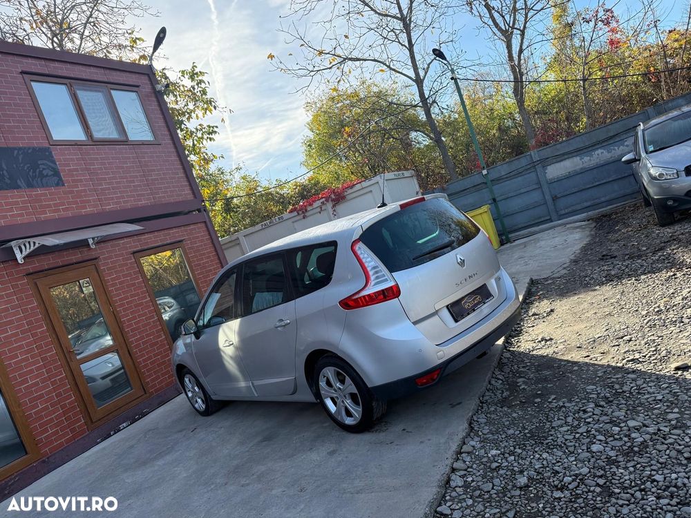 Renault Scenic - 31