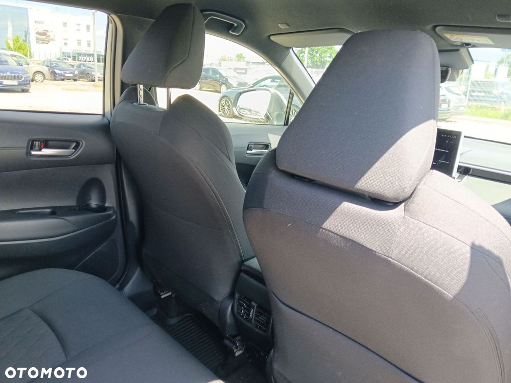 Toyota Corolla Cross - 12