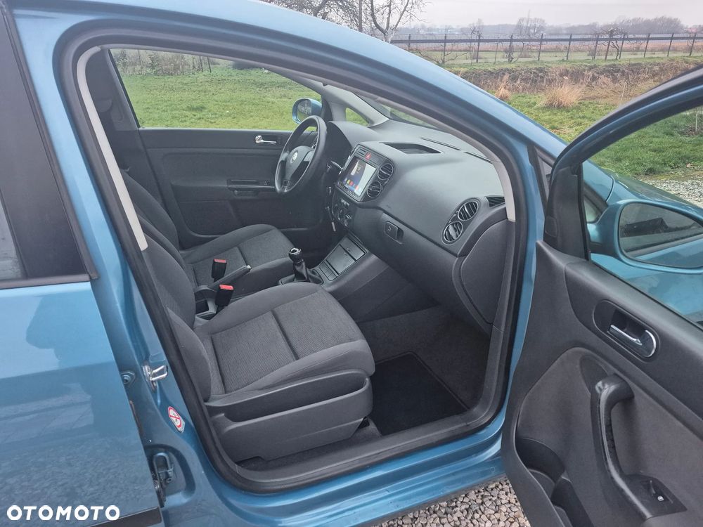 Volkswagen Golf Plus - 22