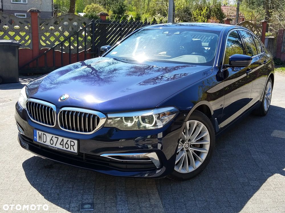 BMW Seria 5 530i GPF xDrive Luxury Line sport - 4