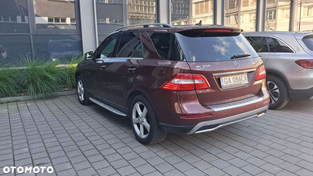 Mercedes-Benz ML 350 BlueTec 4-Matic - 4