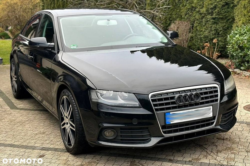 Audi A4 Limousine - 13