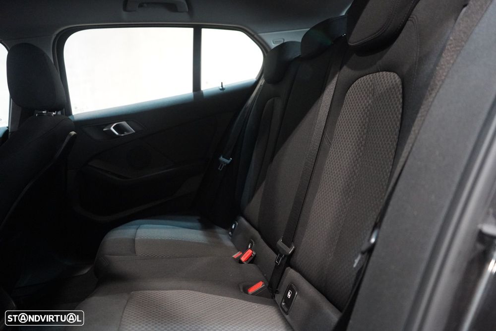 BMW 116 d Advantage Auto - 23