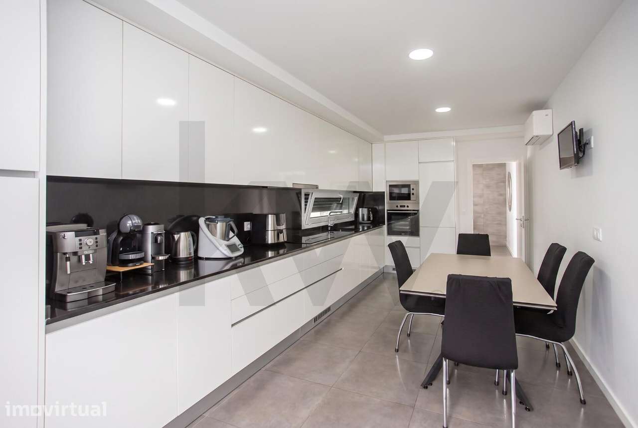Moradia T3 Térrea com Garagem e Piscina – Fernão Ferro - Grande imagem: 3/30