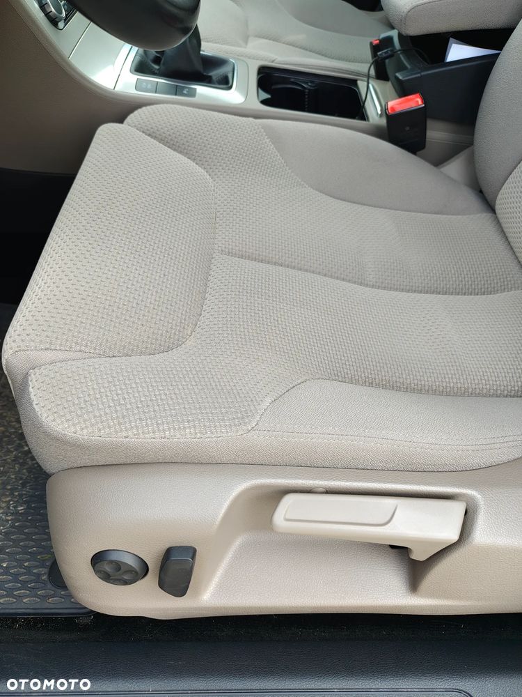 Volkswagen Passat 2.0 TDI Perfectline R-Style - 20