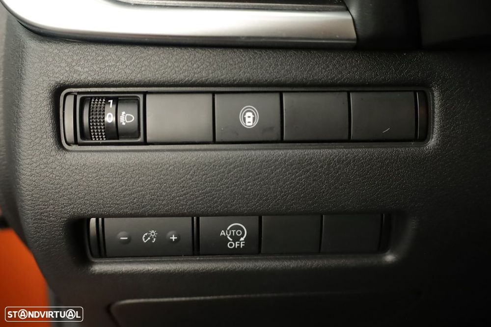 Nissan X-Trail 1.5 VC T N-Connecta 7L - 19