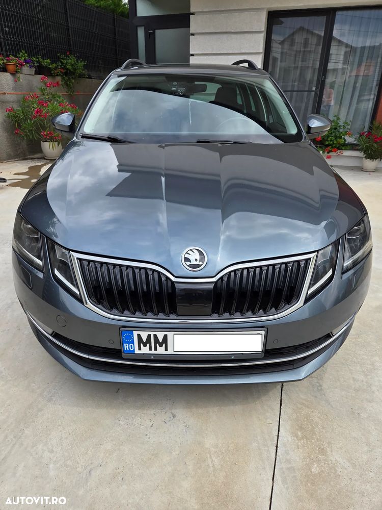 Skoda Octavia 2.0 TDI DSG Style - 1