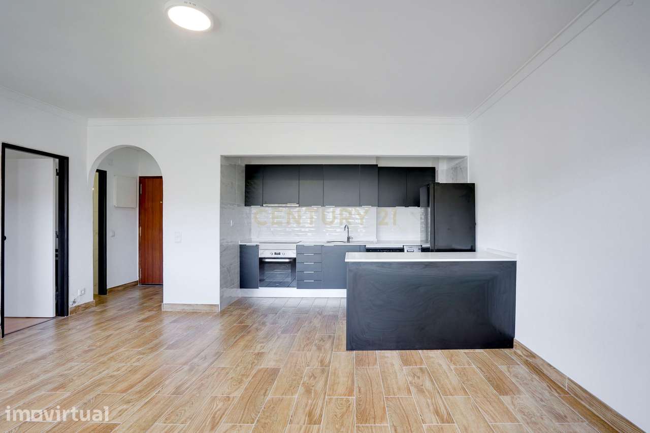 Apartamento T1, totalmente remodelado - Grande imagem: 4/30