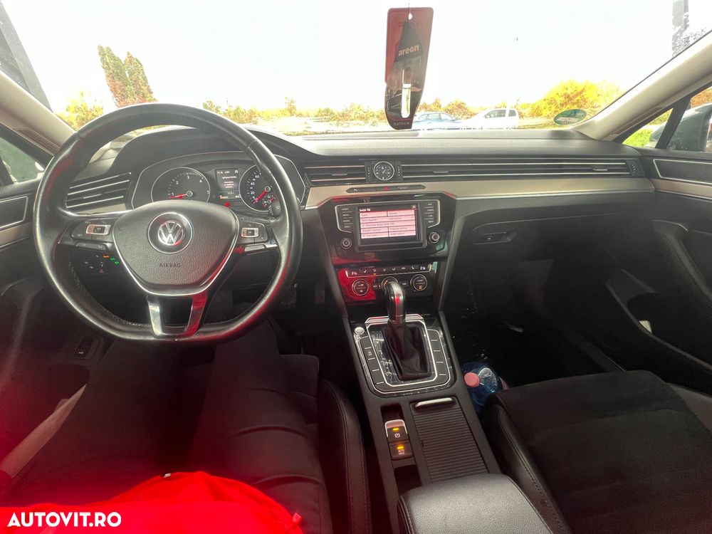 Volkswagen Passat Variant 2.0 TDI SCR DSG Highline - 7