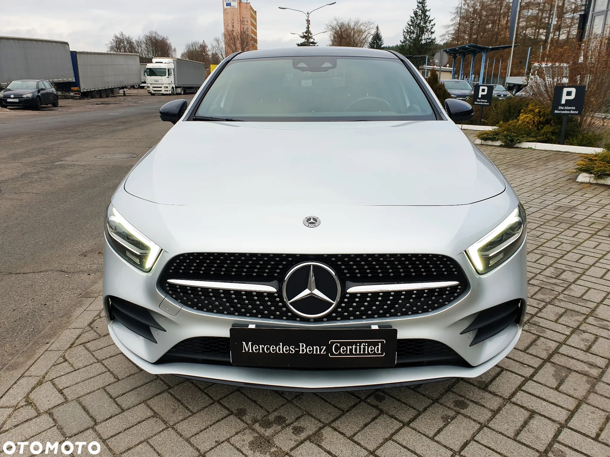 Mercedes-Benz Klasa A 250 E AMG Line 8G-DCT - 2