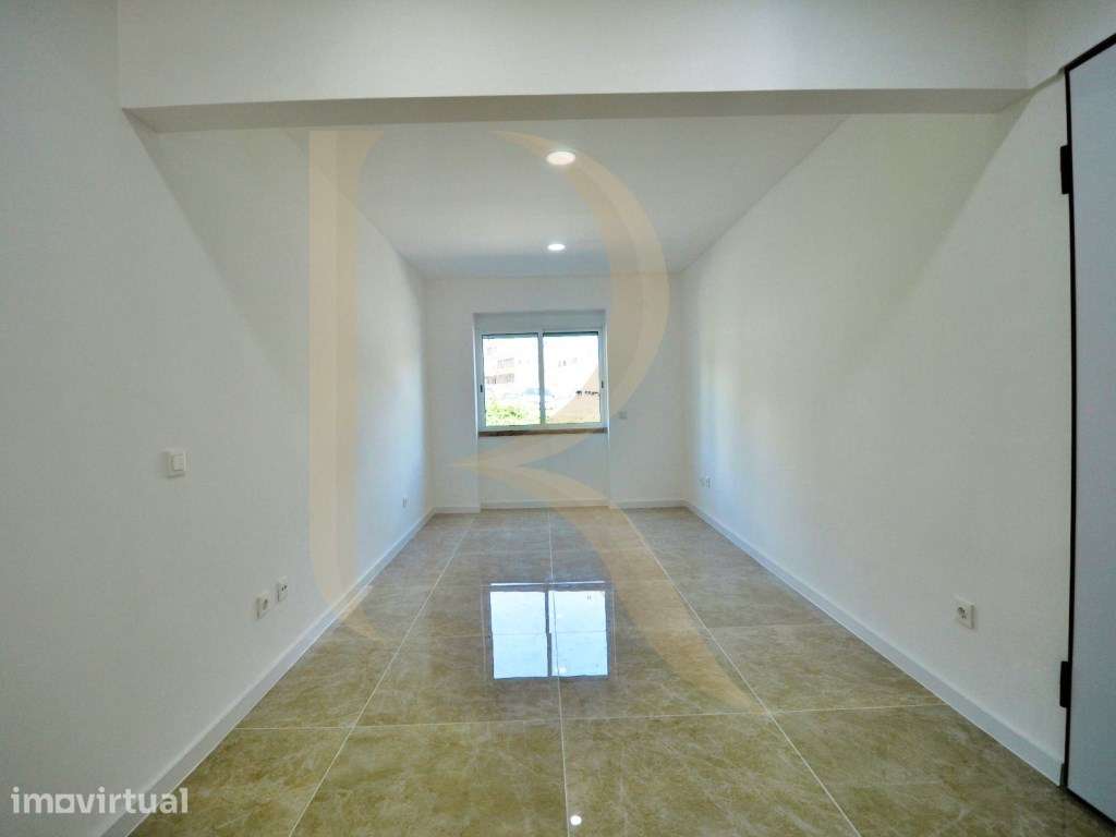 Apartamento T3 remodelado em rés-do-chão na Cova da Piedade - Almada - Grande imagem: 5/21