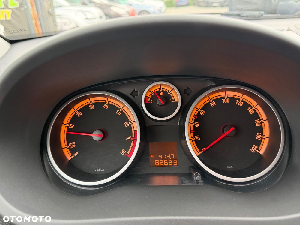 Opel Corsa 1.2 16V Cosmo - 14