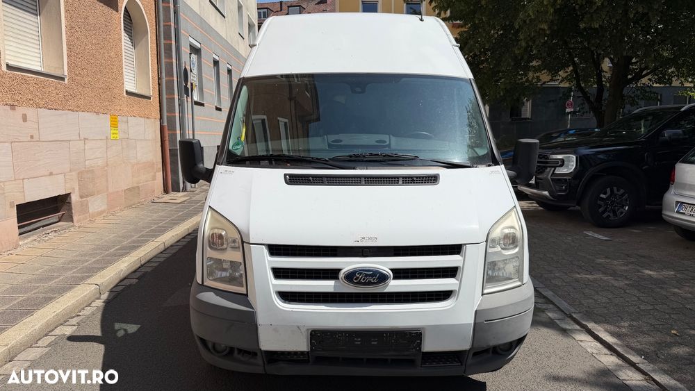 Ford Transit - 1
