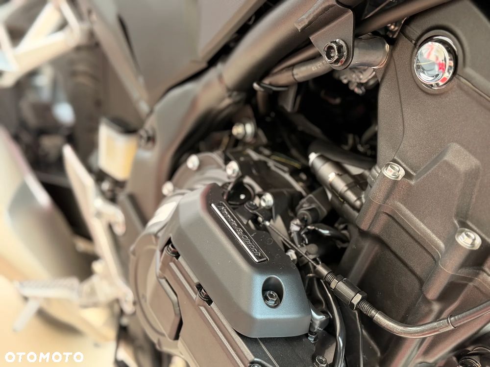 Honda CB - 4
