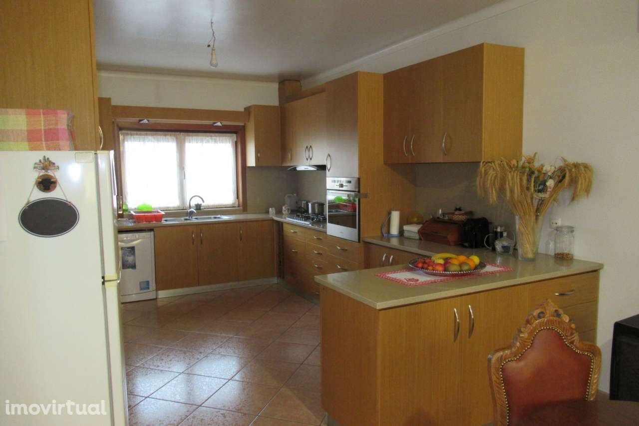 Moradia individual, para venda, Entroncamento - São João Baptista - Grande imagem: 3/25