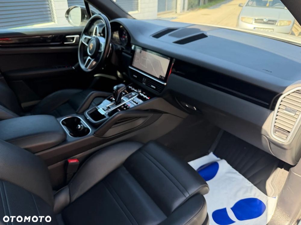 Porsche Cayenne Standard - 11