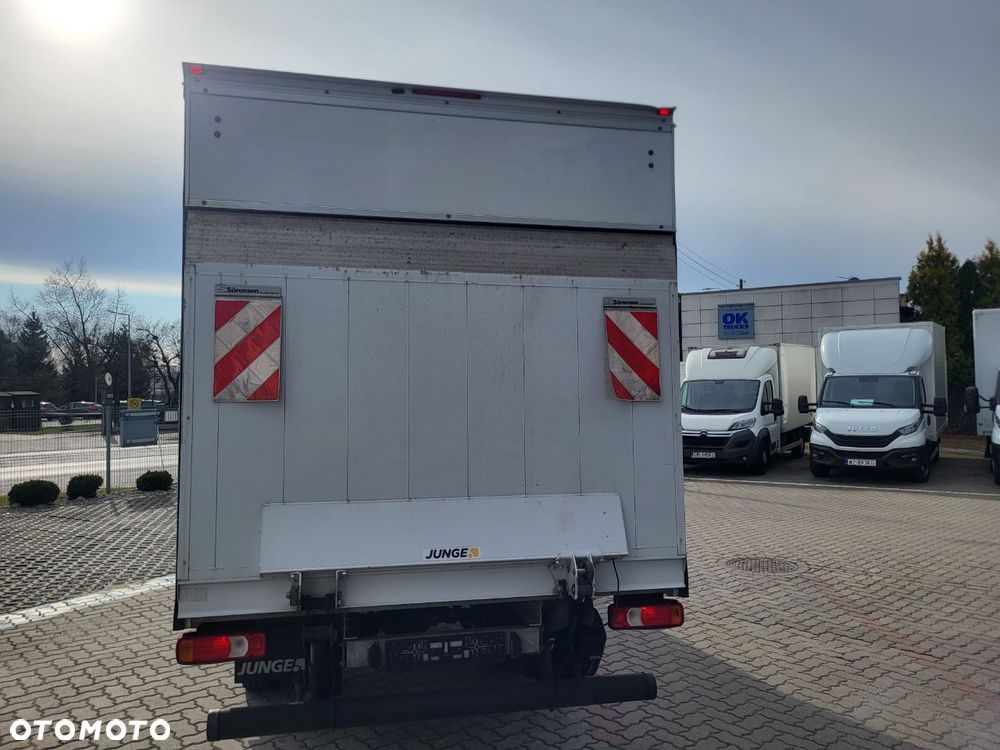 Iveco 35C16 Kontener z Windą - 9